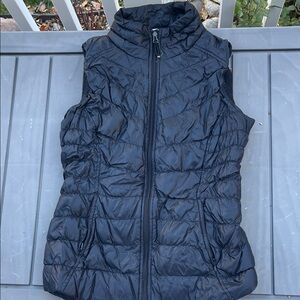 Athleta Black Puffer Vest